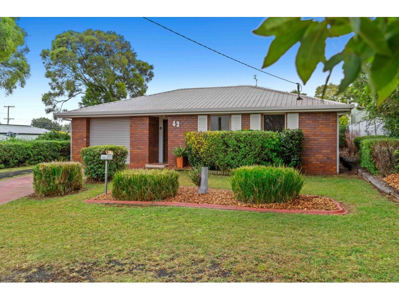 43 Blue Gum Drive, Newtown QLD 4350