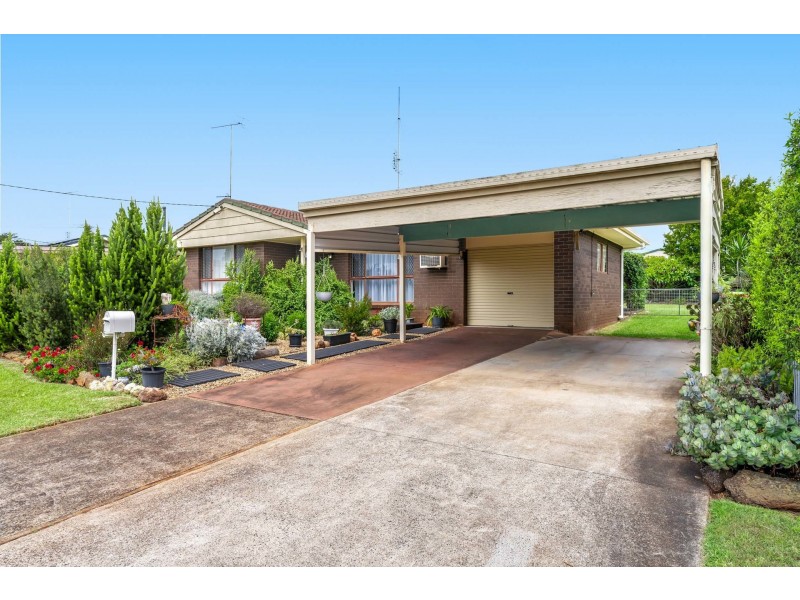 6 Terrica Street, Glenvale QLD 4350