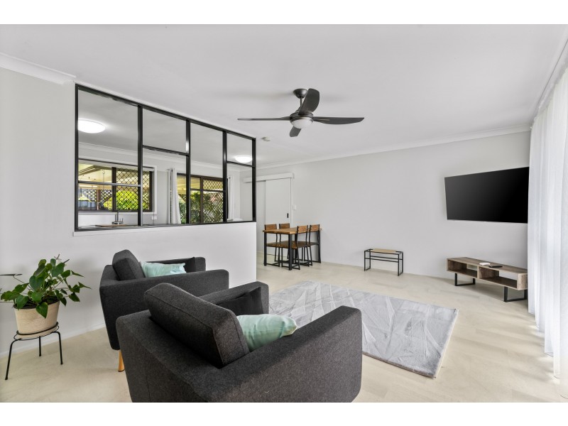 6 Terrica Street, Glenvale QLD 4350