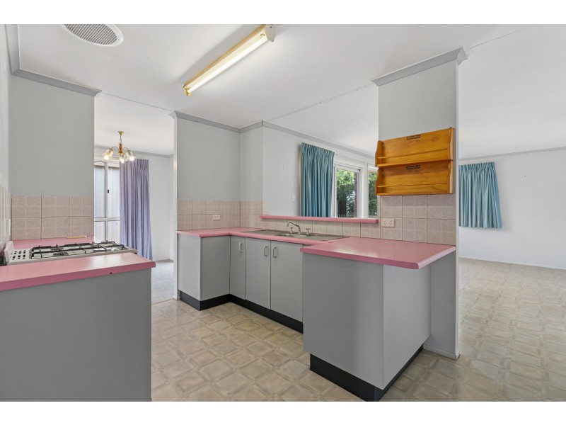 14 Bhutan Court, Newtown QLD 4350