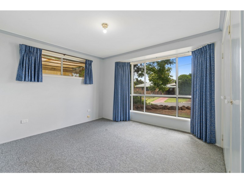 14 Bhutan Court, Newtown QLD 4350