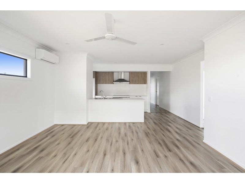 37 Adelaide Street, Cranley QLD 4350