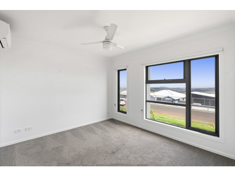 37 Adelaide Street, Cranley QLD 4350
