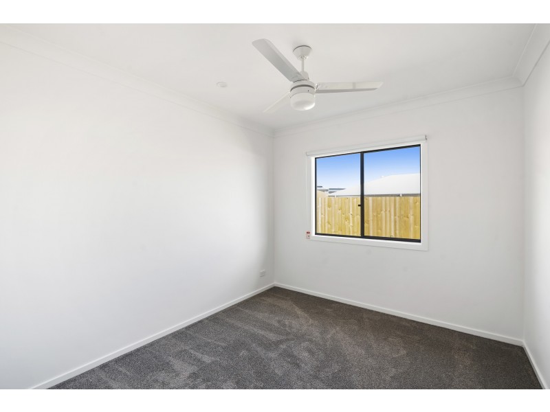 37 Adelaide Street, Cranley QLD 4350