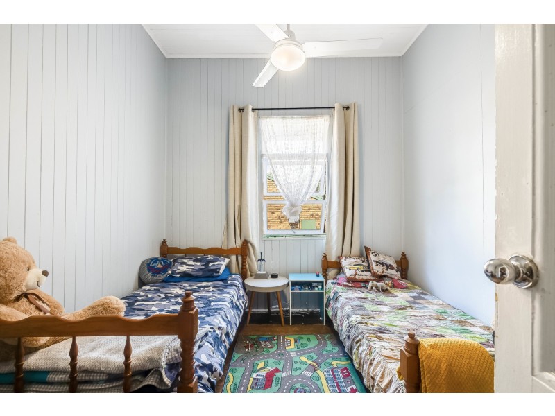 279 James Street, Newtown QLD 4350