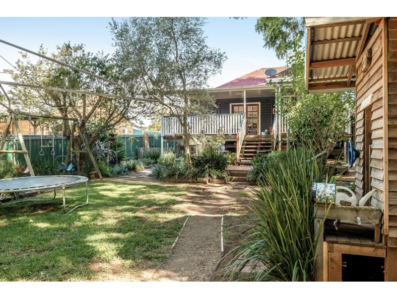 279 James Street, Newtown QLD 4350