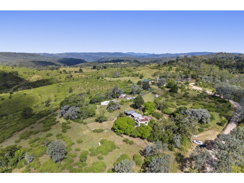 325 Sawpit Gully Road, Rockmount QLD 4344
