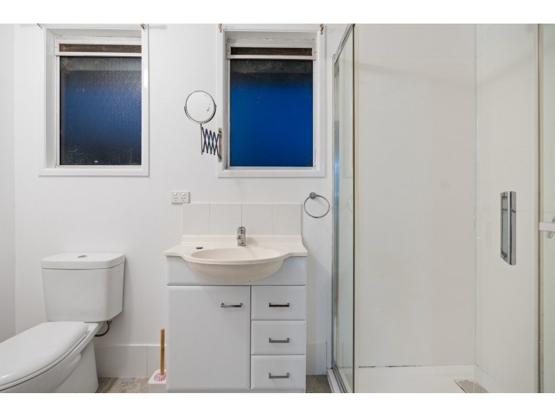 53 Hillview Avenue, Newtown QLD 4350