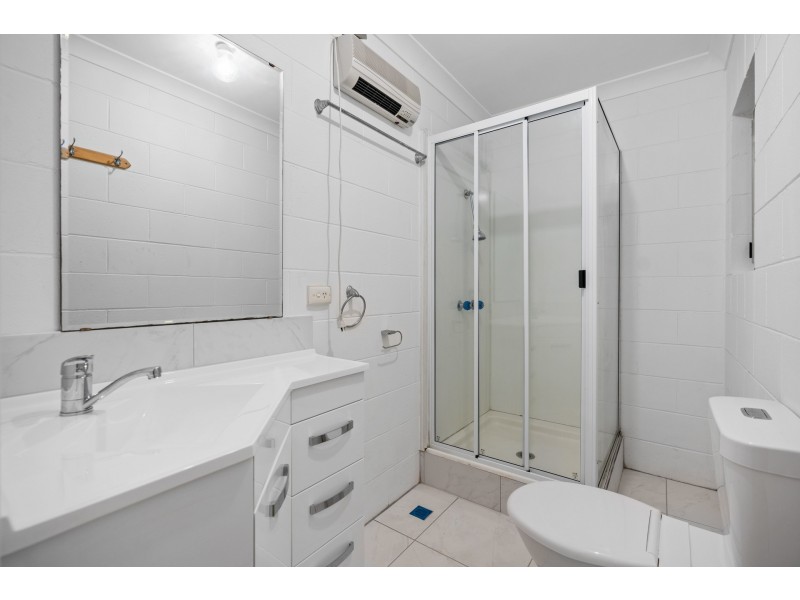 53 Hillview Avenue, Newtown QLD 4350