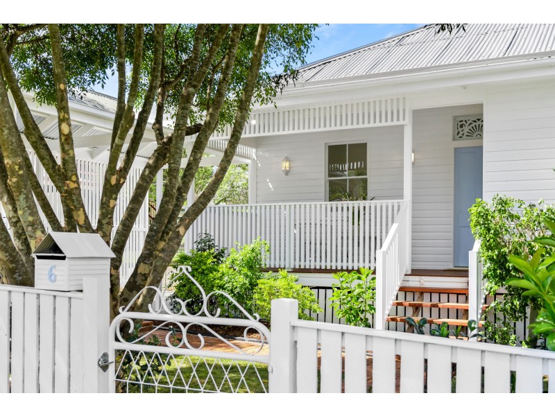 6 Trevethan Street, Mount Lofty QLD 4350