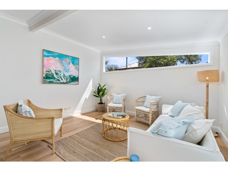 6 Trevethan Street, Mount Lofty QLD 4350