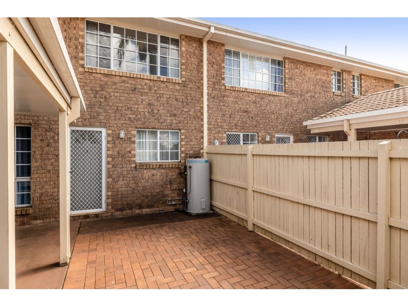 5/9-11 Amber Court, Darling Heights QLD 4350
