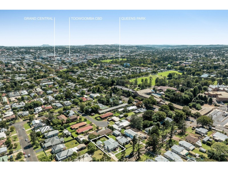 7 Suffolk Street, East Toowoomba QLD 4350