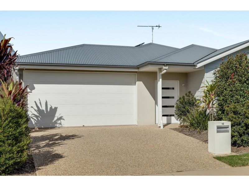 16 Carlow Lane, Middle Ridge QLD 4350