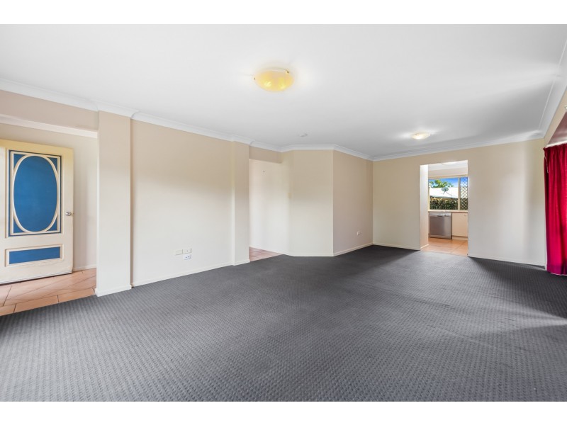 19 Chelwyn Street, Middle Ridge QLD 4350