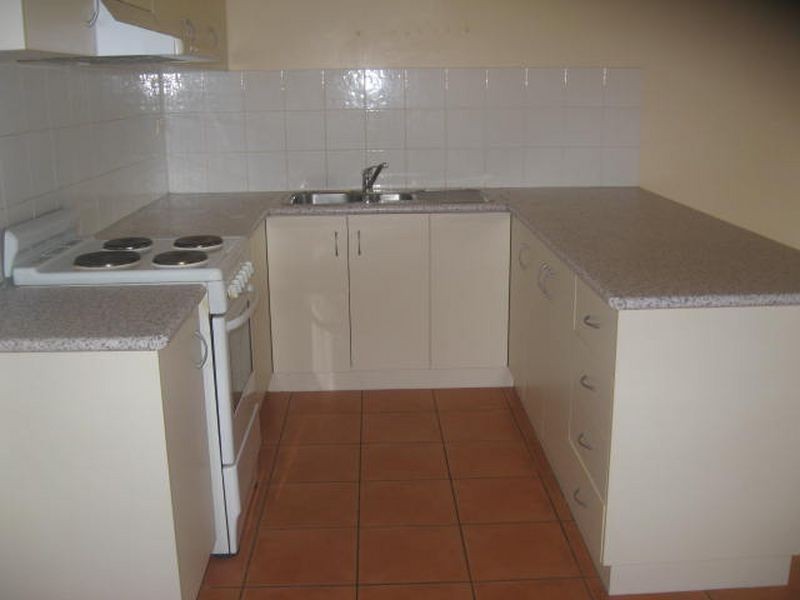 2/25 Clewley Crescent, Rangeville QLD 4350