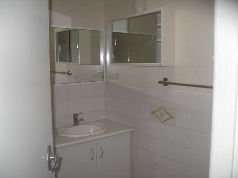 2/25 Clewley Crescent, Rangeville QLD 4350