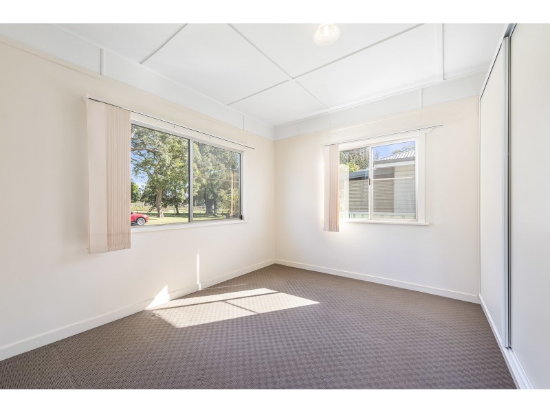 134 Holberton Street, Newtown QLD 4350