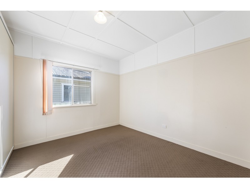 134 Holberton Street, Newtown QLD 4350