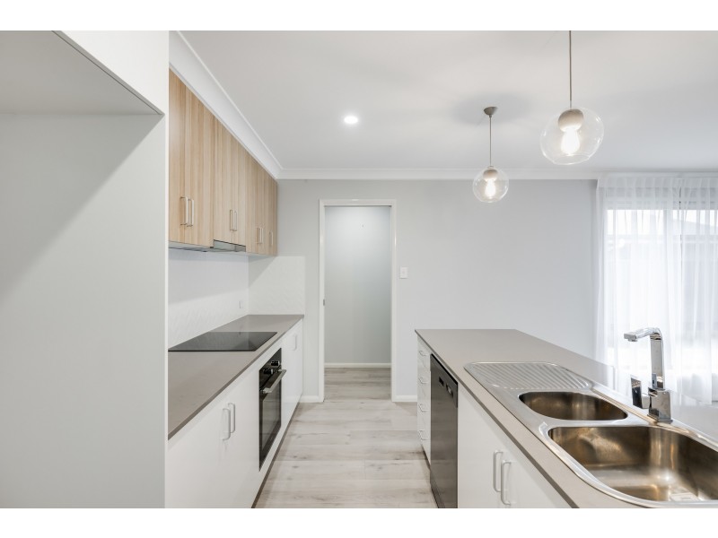 14 Whitewood Way, Cotswold Hills QLD 4350