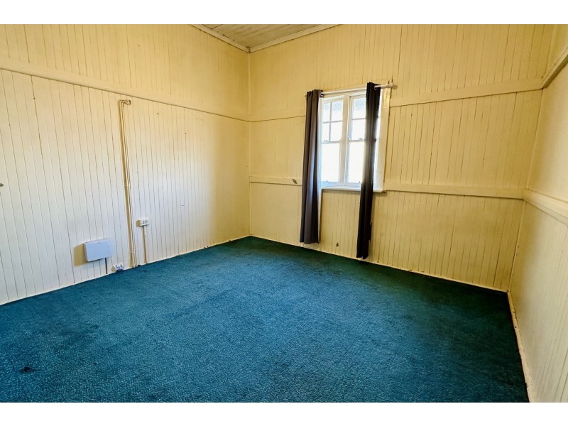 155 Ruthven Street, North Toowoomba QLD 4350