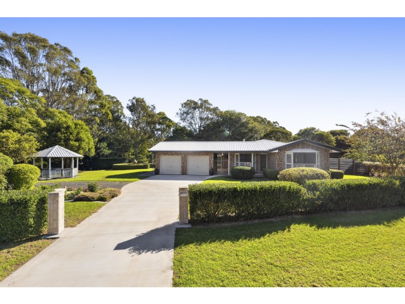 11 Pendoma Drive, Hodgson Vale QLD 4352