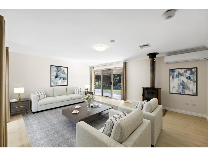 11 Pendoma Drive, Hodgson Vale QLD 4352