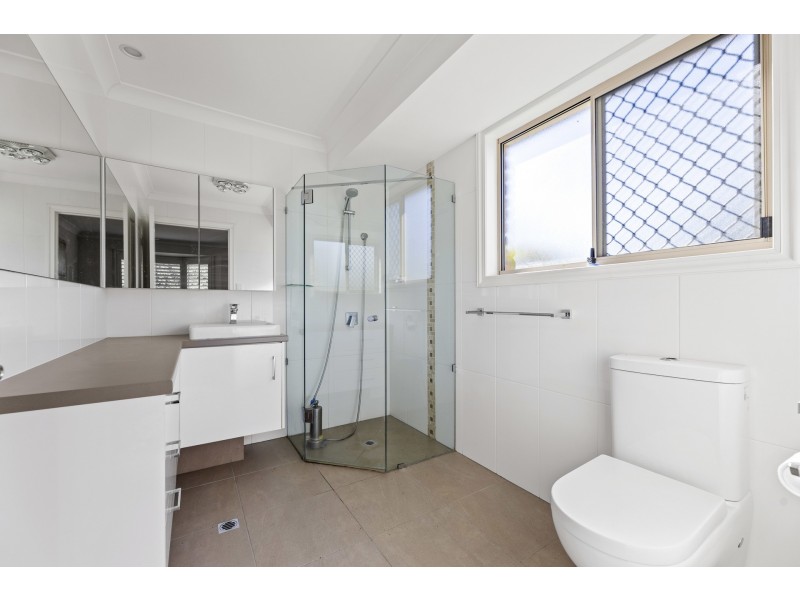 11 Pendoma Drive, Hodgson Vale QLD 4352