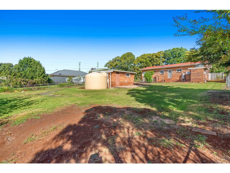 35 O’quinn Street, Harristown QLD 4350