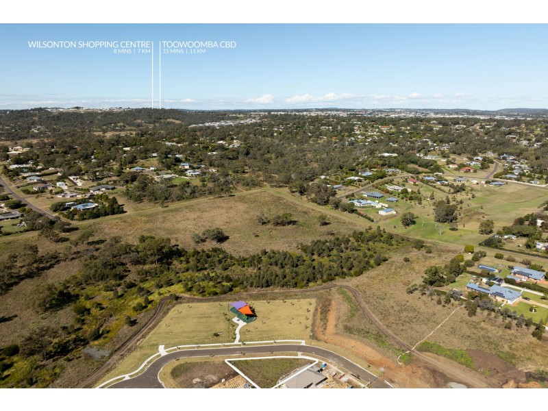 4 Fir Tree Drive, Cotswold Hills QLD 4350
