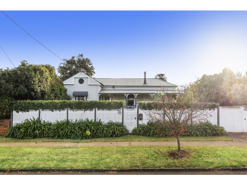 23 Helen Street, Newtown QLD 4350