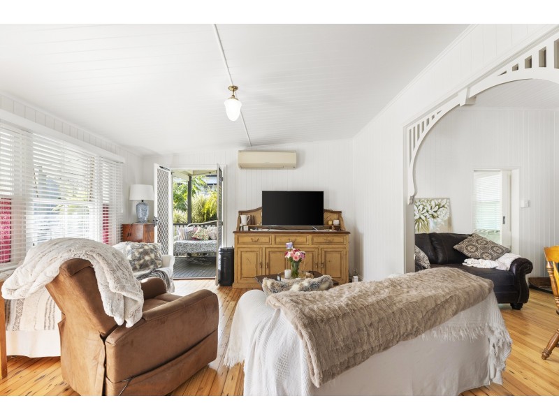 23 Helen Street, Newtown QLD 4350