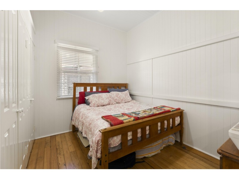 23 Helen Street, Newtown QLD 4350