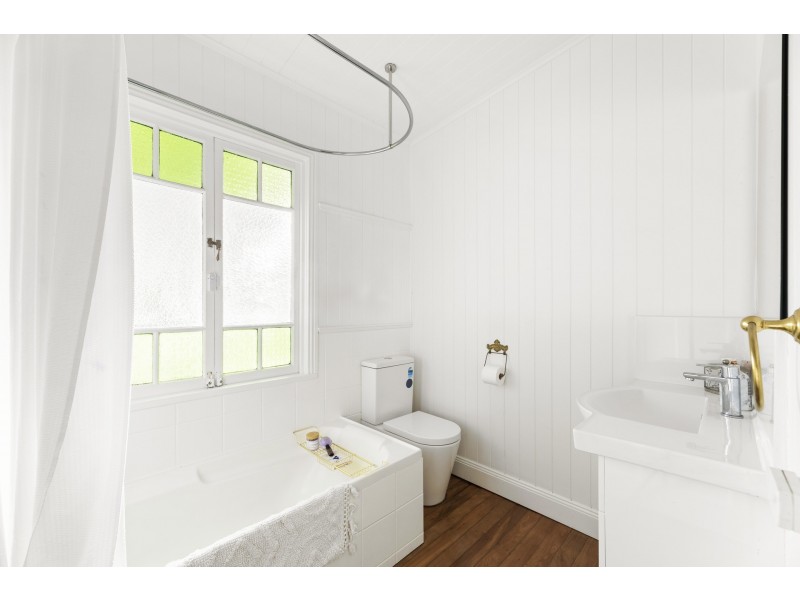 23 Helen Street, Newtown QLD 4350