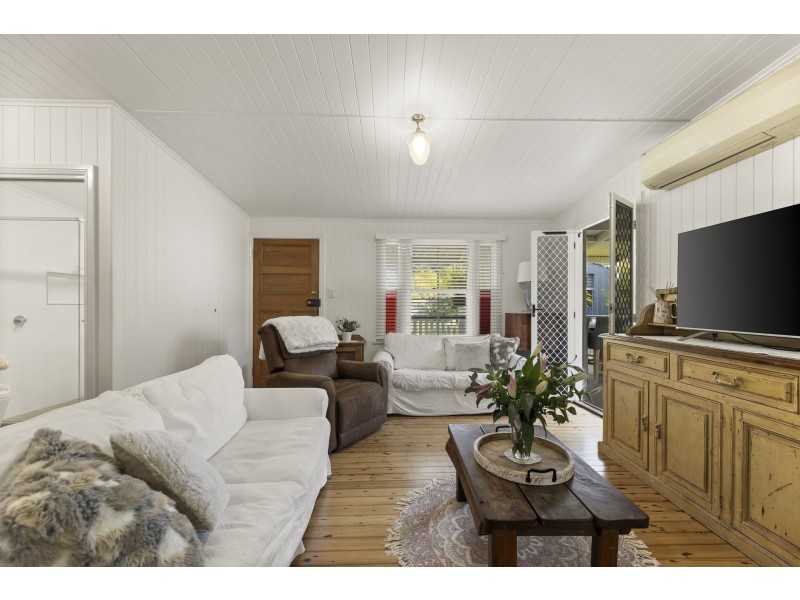 23 Helen Street, Newtown QLD 4350