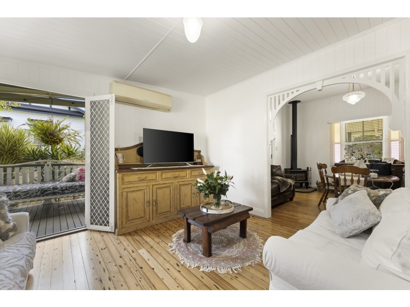 23 Helen Street, Newtown QLD 4350