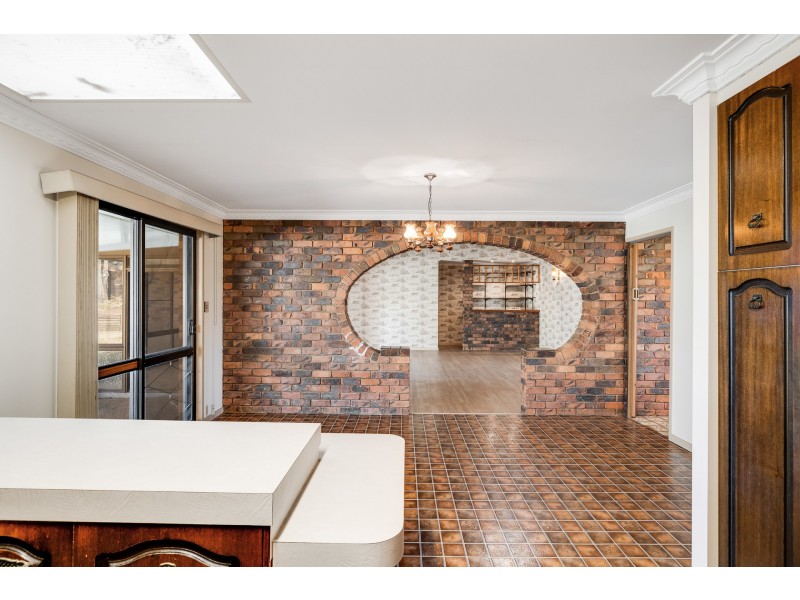 2 Glen Court, Glenvale QLD 4350