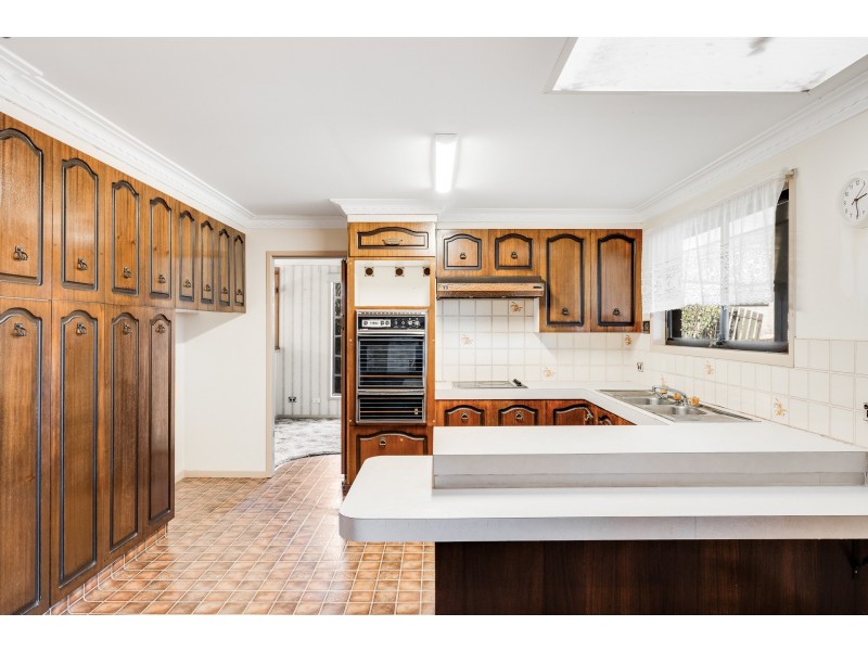 2 Glen Court, Glenvale QLD 4350