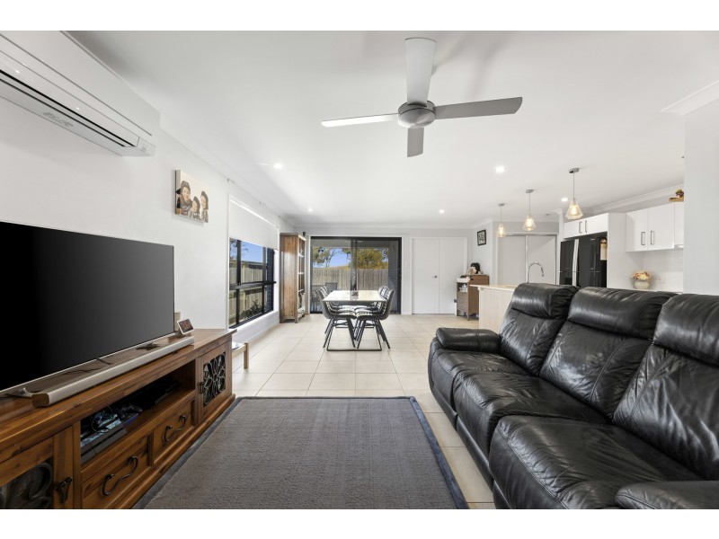 14 Dawn Drive, Glenvale QLD 4350