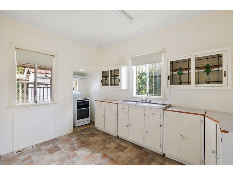 89 Vanity Street, Rockville QLD 4350