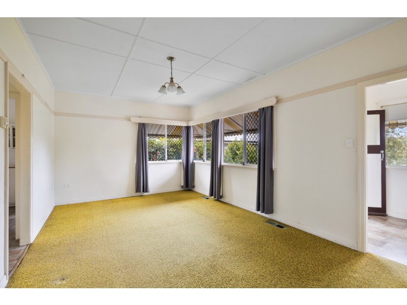 89 Vanity Street, Rockville QLD 4350