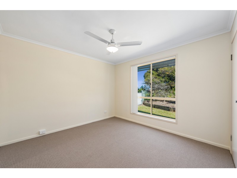 4 Lysanda Close, Wilsonton QLD 4350