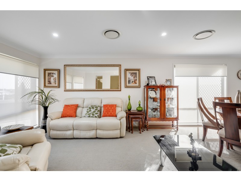15 Argus Court, Middle Ridge QLD 4350