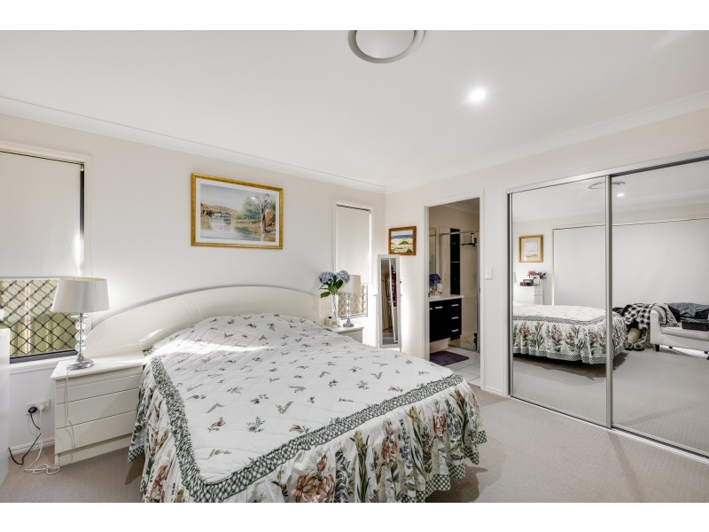 15 Argus Court, Middle Ridge QLD 4350