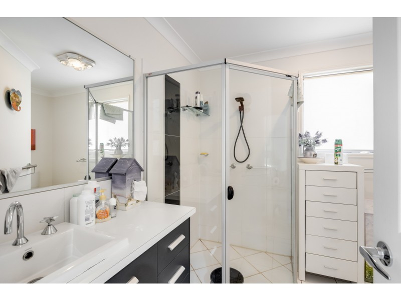 15 Argus Court, Middle Ridge QLD 4350