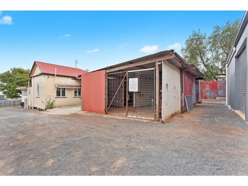 16 Gordon Street, North Toowoomba QLD 4350