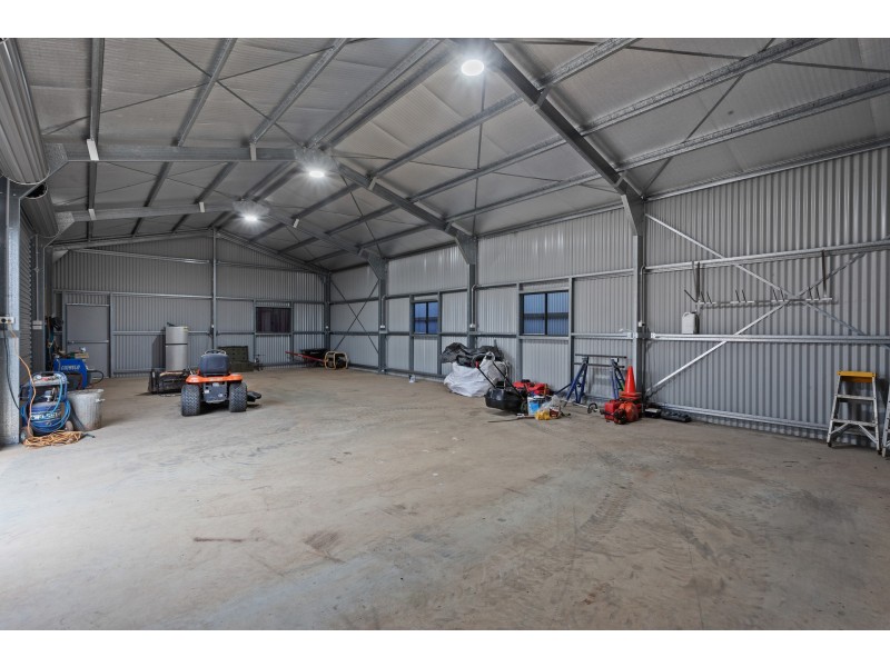 16 Gordon Street, North Toowoomba QLD 4350