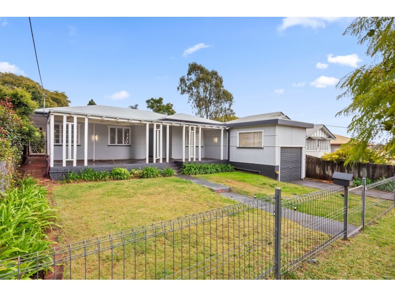 11 Second Avenue, Harristown QLD 4350