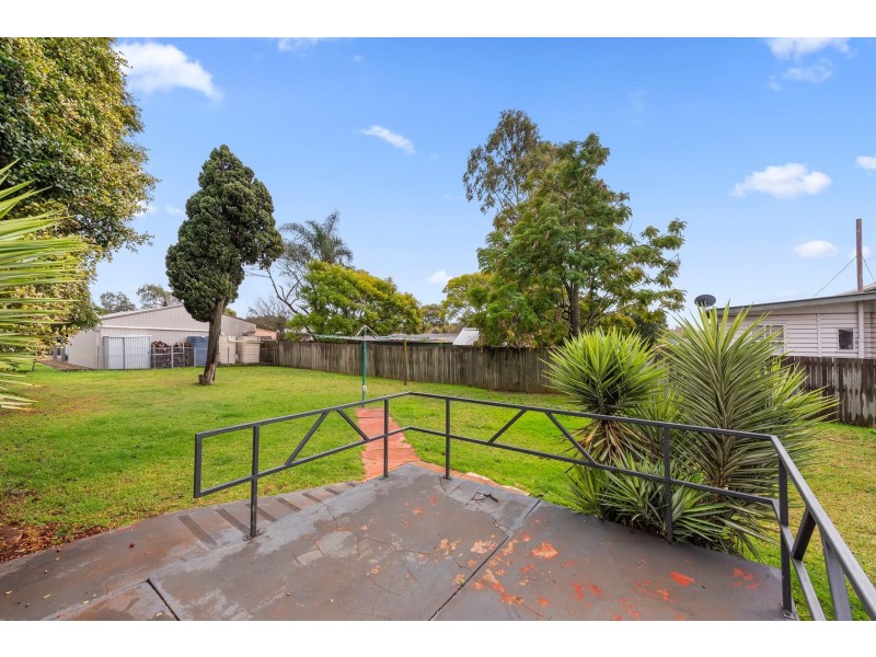 11 Second Avenue, Harristown QLD 4350