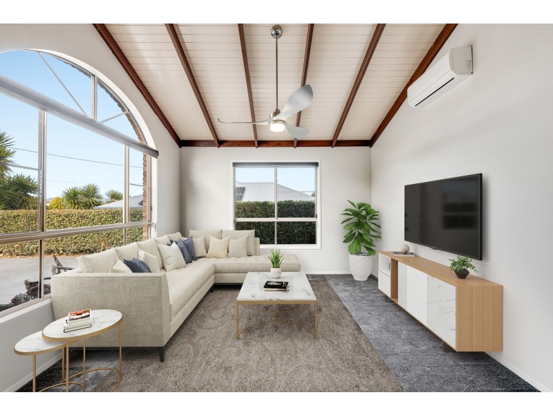 18 Handley Drive, Westbrook QLD 4350